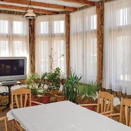 Nine-bedroom Holiday In Galata Holiday home