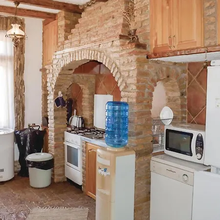 Nine-bedroom Holiday In Galata Holiday home