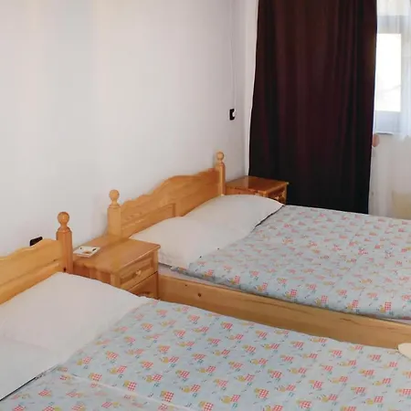 Nine-bedroom Holiday In Galata * Varna